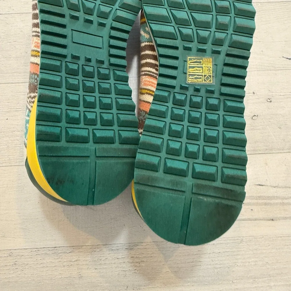 IVKO women's slip on sneakers size‎ 39